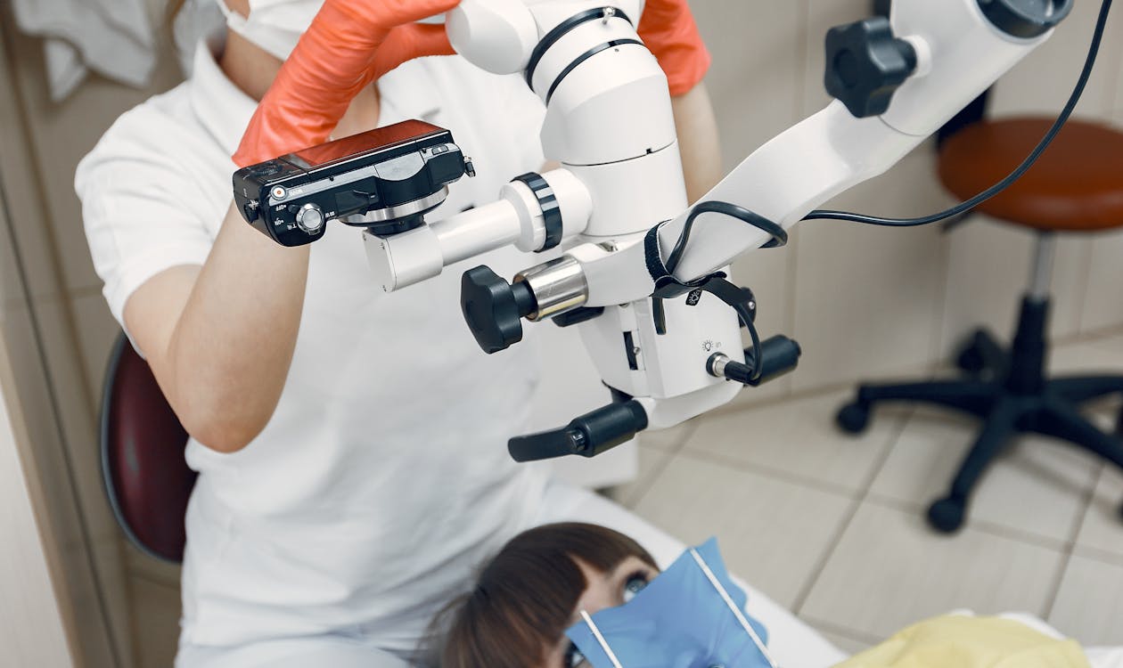 Endodontic microsurgery at Lawrence Park Dentistry